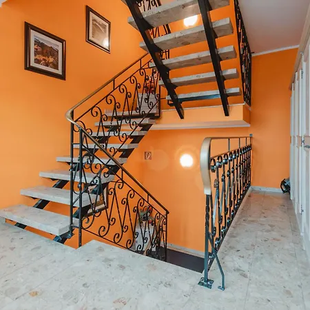 Rudis Appartements-1 By Interhome