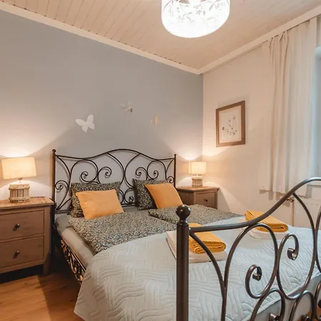 Rudis Appartements-1 By Interhome Lejlighed