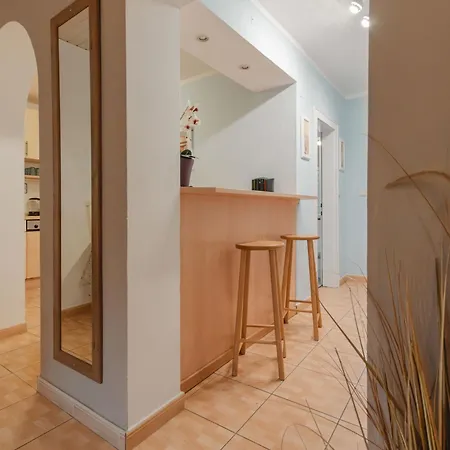 Terrace Garden Retreat By Interhome Appartement *