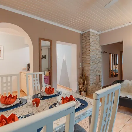 Rudis Appartements-1 By Interhome شقة *