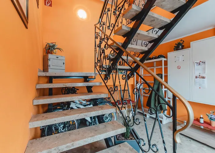 Terrace Garden Retreat By Interhome דירה